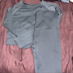 Gray Seamless Set